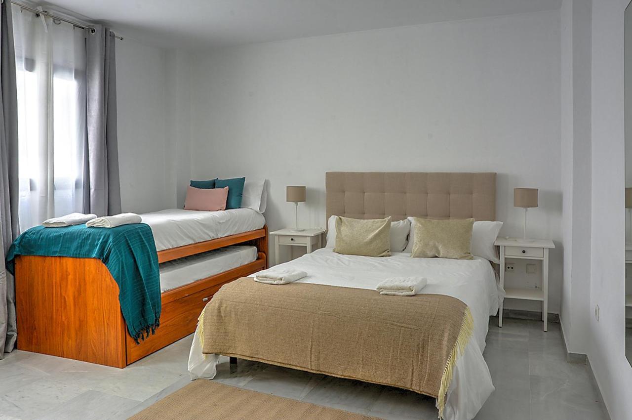 San Bernardo Family Apartment Σεβίλλη Εξωτερικό φωτογραφία