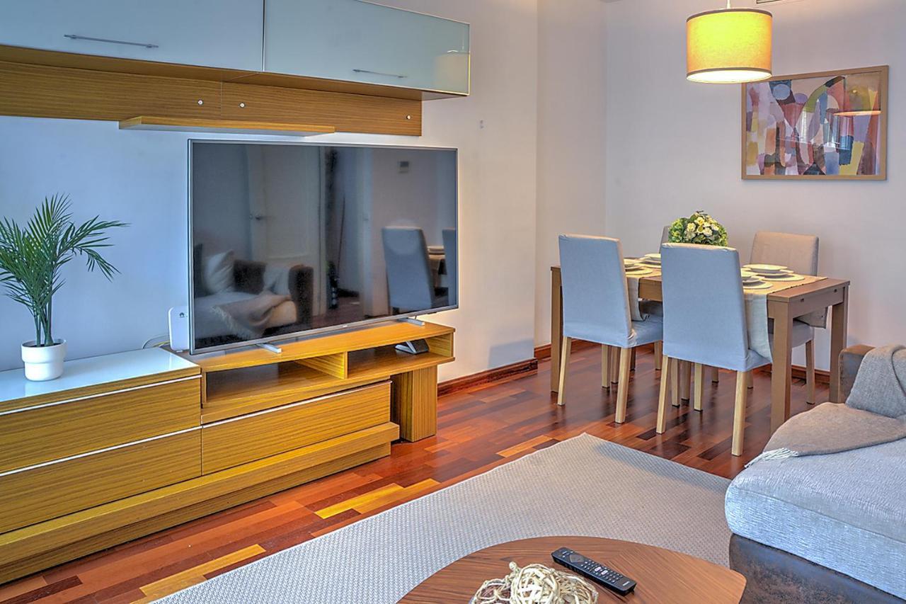 San Bernardo Family Apartment Σεβίλλη Εξωτερικό φωτογραφία