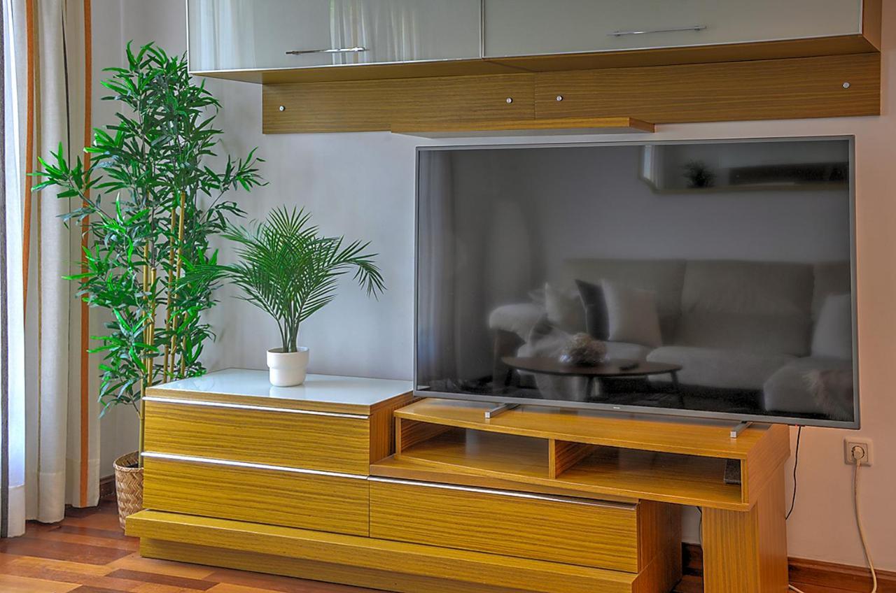 San Bernardo Family Apartment Σεβίλλη Εξωτερικό φωτογραφία