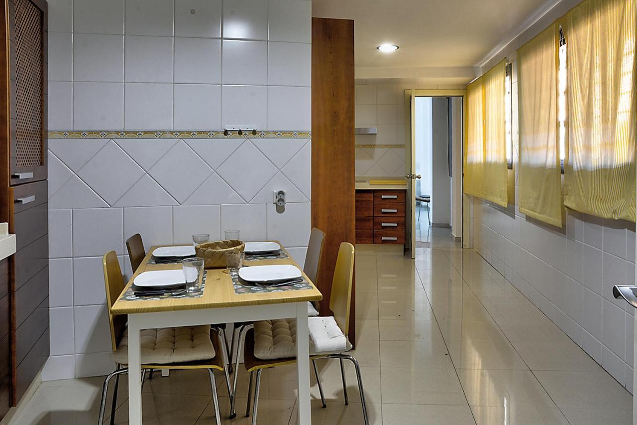 San Bernardo Family Apartment Σεβίλλη Εξωτερικό φωτογραφία