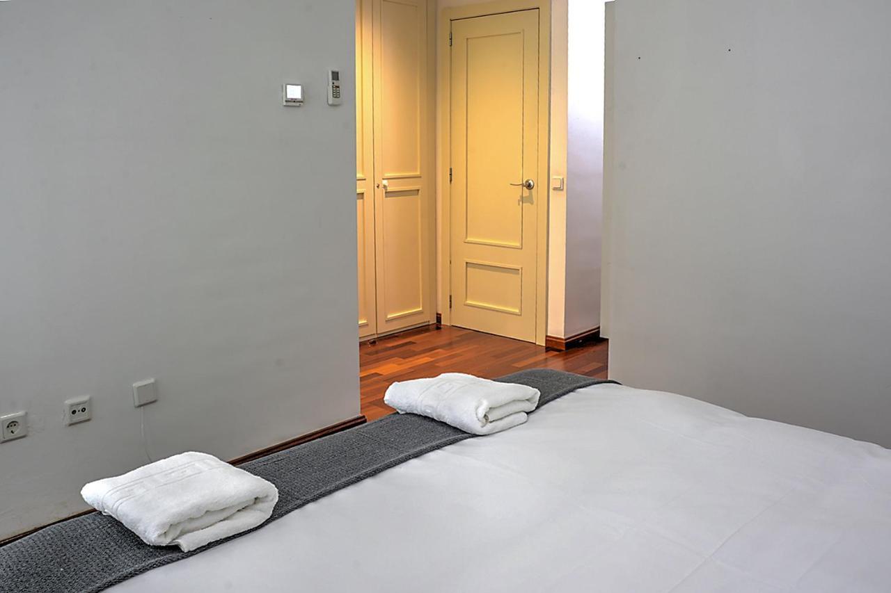 San Bernardo Family Apartment Σεβίλλη Εξωτερικό φωτογραφία